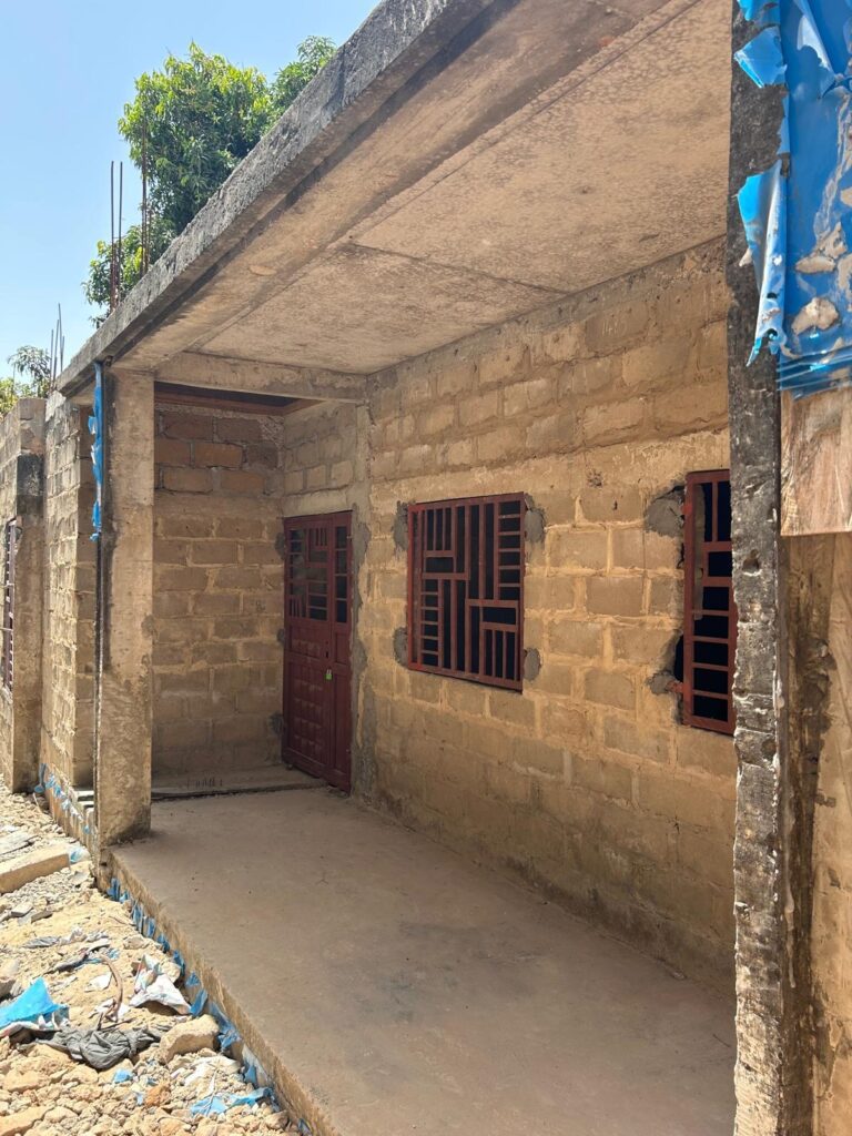 PROYECTOS ACTUALES – CONSTRUCCIÓN DEL «NEW LIFE FAMILY HOUSE»